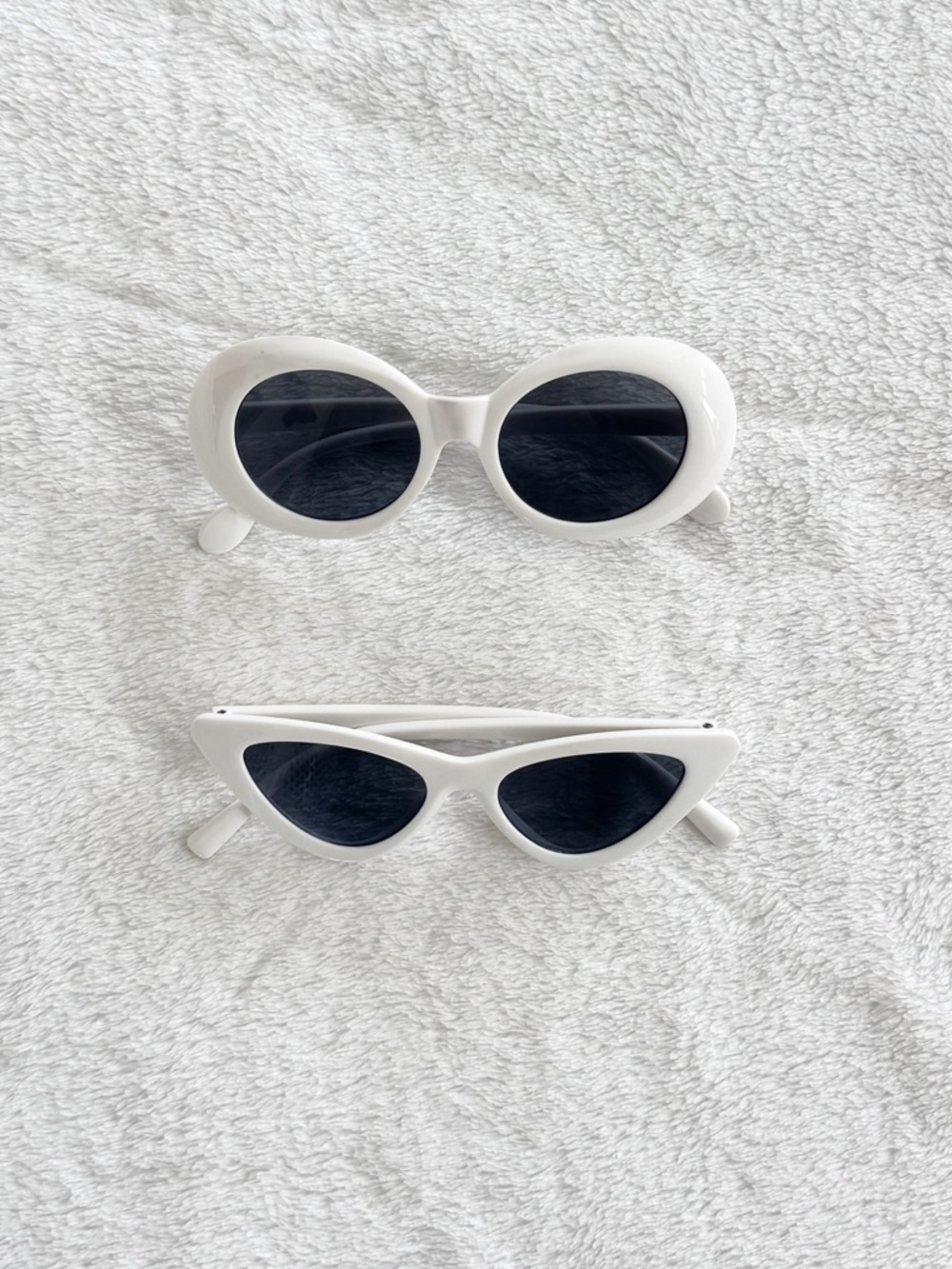 Kids White Retro Sunglasses Bundle